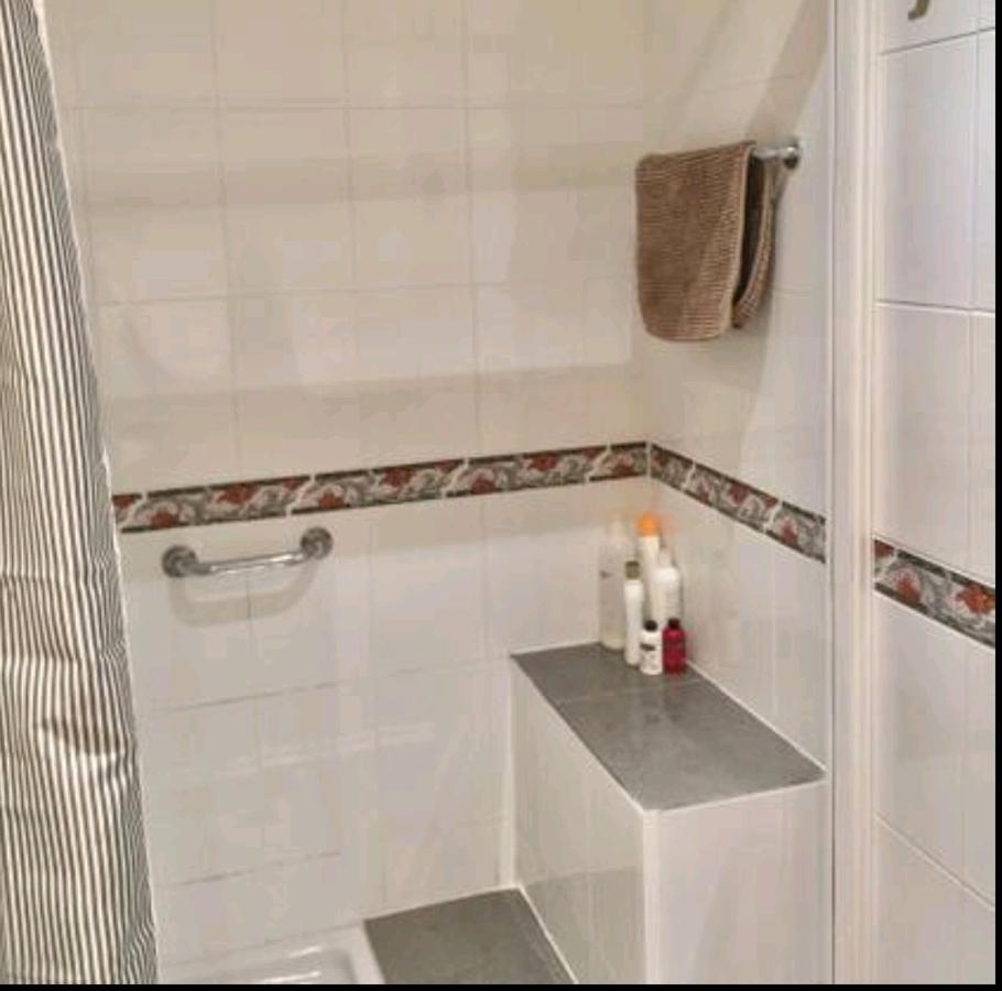 Habitacion A 15 Minutos De Barcelona Badalona Luaran gambar